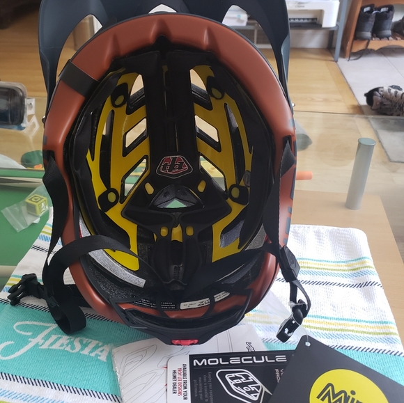 Troy Lee Designs A1 MIPS Bike Helmet - Picture 8 of 9